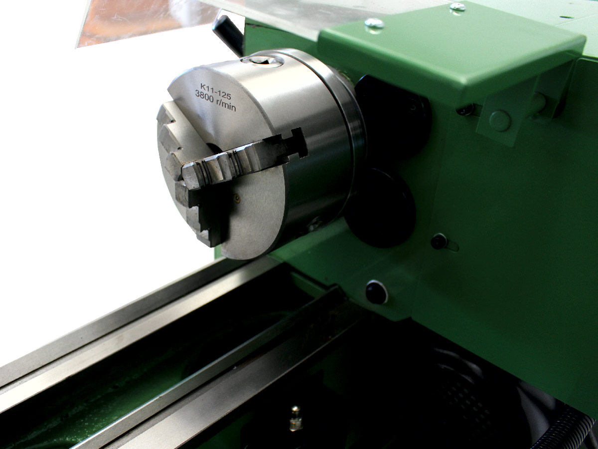 Metal lathe with milling machine Newton 25L3 model by Damatomacchine