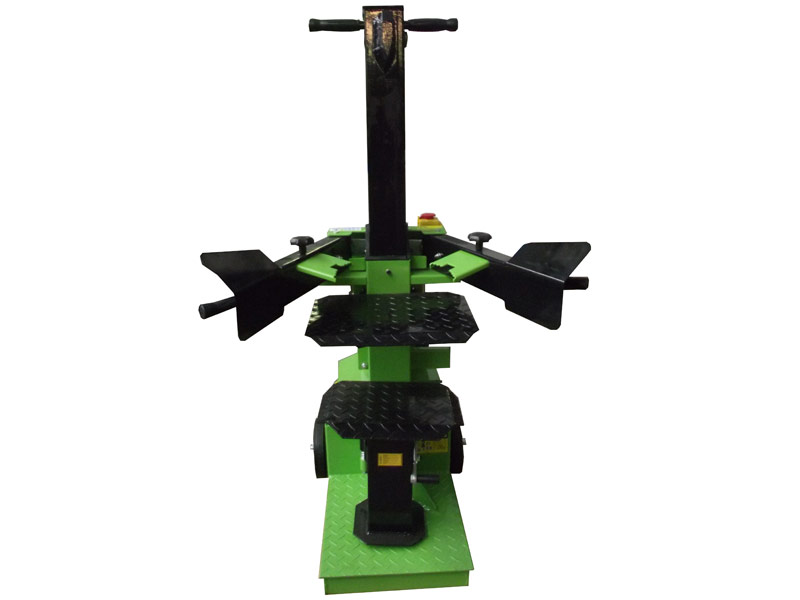 Vertical hydraulic log splitter with power 8 ton and powered by an electric single phase motor 2.2 kW