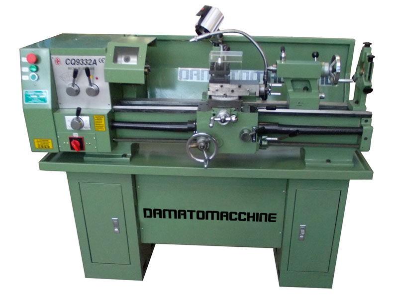 Tornio per metalli di tipo professionale